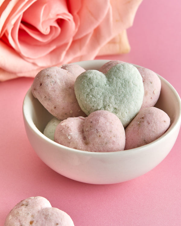 Bonbonnière de petits cœurs en guimauve