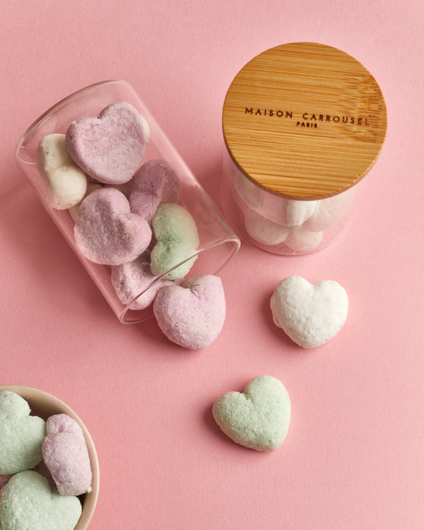 Bonbonnière de petits cœurs en guimauve